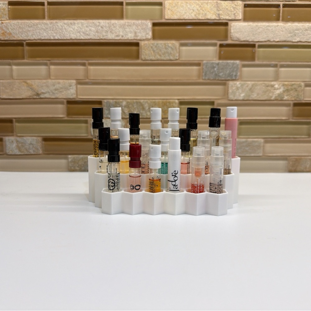 3D Printed Perfume Sample Display Stand（NOT INCLUDING PERFUME SAMPLES）
